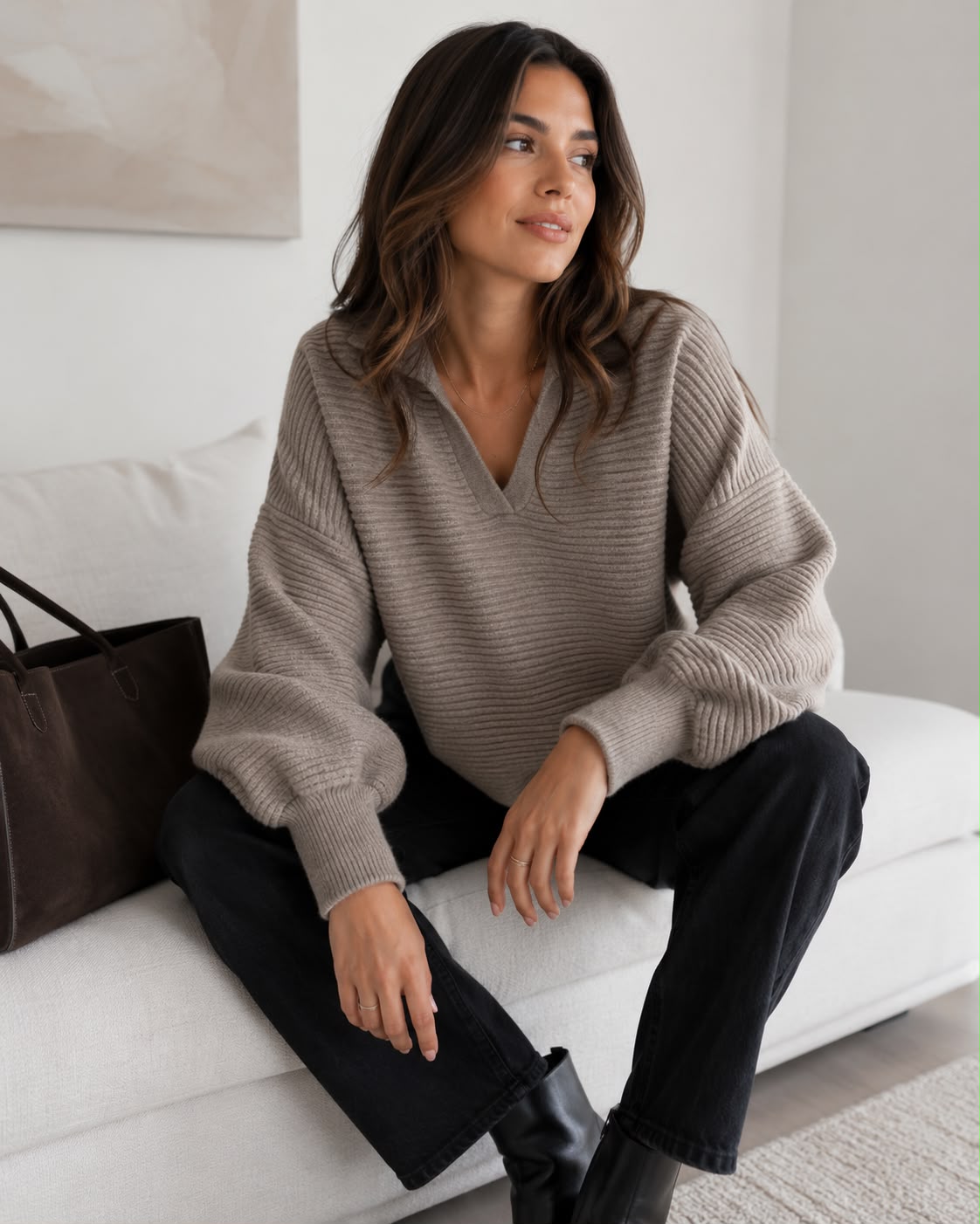 Sweater Amalia Acanalado con Cuello en V – Crema, Taupe y Chocolate
